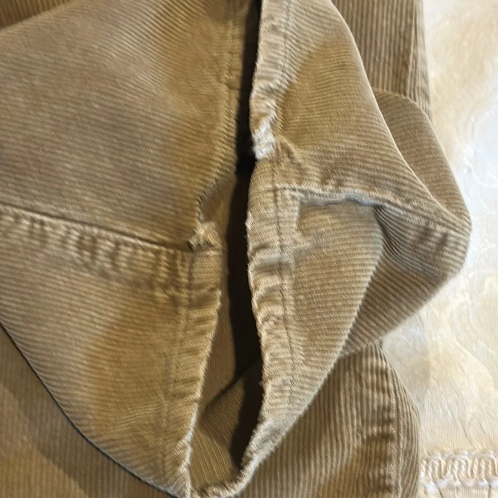 Abercrombie & Fitch. Corduroy Men’s Pants in light Brown/tan Button fly boot cut - Picture 12 of 13